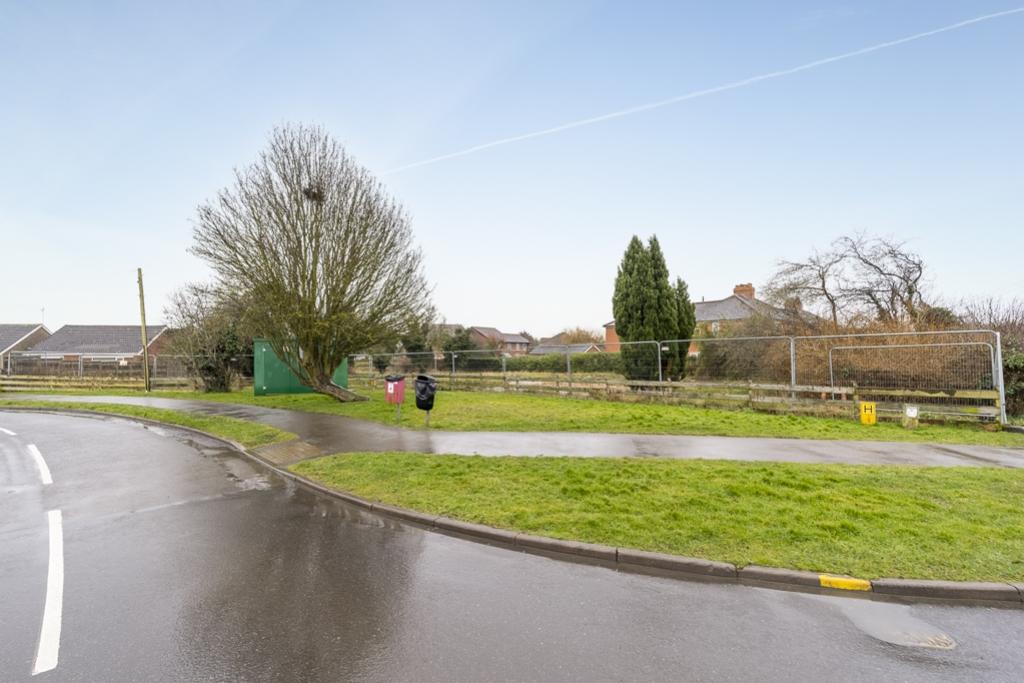 Dev Land, Scothern Road (Nettleham)-2