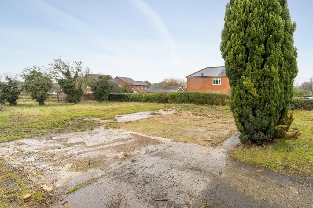 Dev Land, Scothern Road (Nettleham)-3