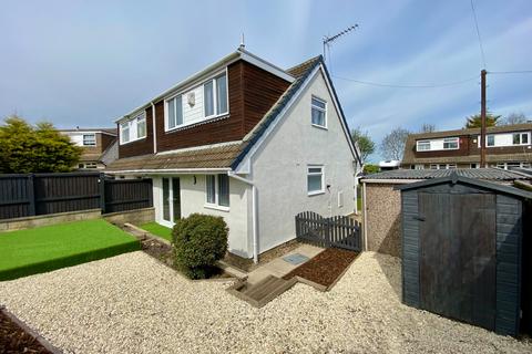 20 Hazelcroft, Bradford, BD2 3TE