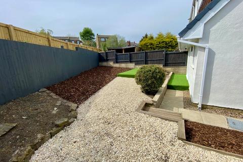 20 Hazelcroft, Bradford, BD2 3TE