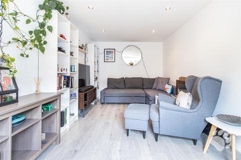 2 Blake Avenue, Basildon, SS14 2FS