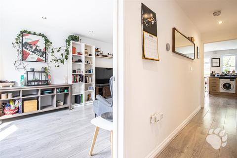 2 Blake Avenue, Basildon, SS14 2FS