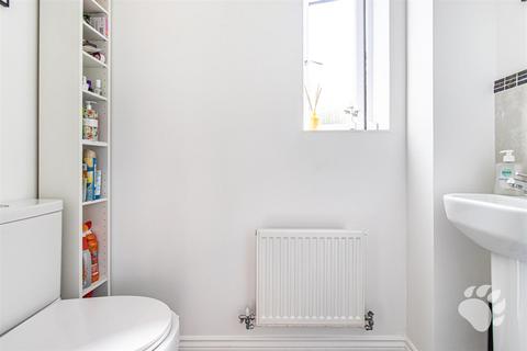 2 Blake Avenue, Basildon, SS14 2FS