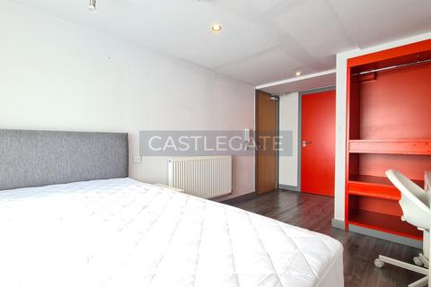2 bedroom flat share to rent, The Works at Standard House, Half Moon Street, Huddersfield, HD1 2JF