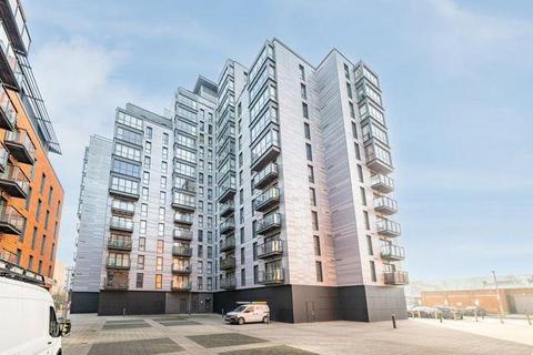 1 bedroom apartment to rent, Lexington Apartments, Railway Terrace, Slough