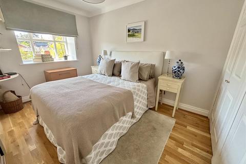 2 bedroom apartment for sale, Sovereign Court, Ascot SL5