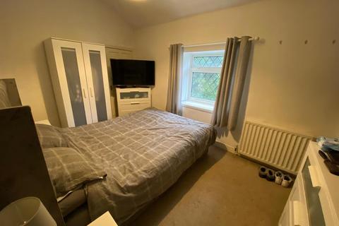 2 bedroom terraced house for sale, Crow Tree Lane, Bradford