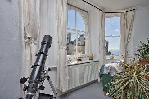 1 bedroom flat for sale, Clifton Crescent, Folkestone, CT20