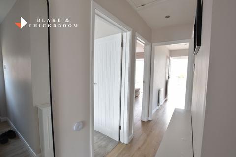 2 bedroom semi-detached bungalow for sale, Brentwood Road, Holland-on-Sea