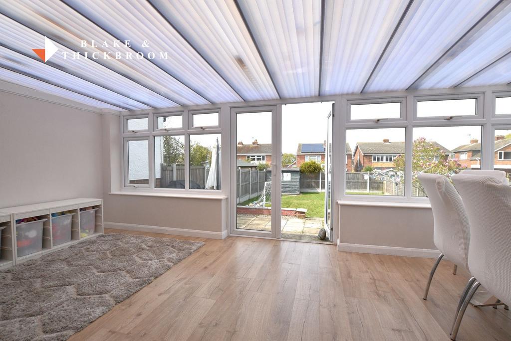 Conservatory/diner
