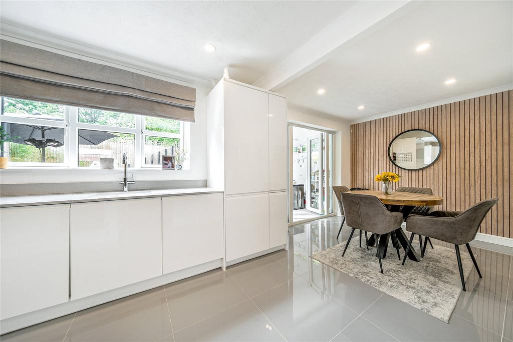 Kitchen/Dining