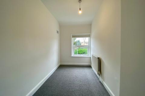6 Waterloo Crescent, Bradford, BD10 0NQ