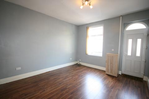 2 bedroom terraced house to rent, Derbyshire Road, Manchester M40