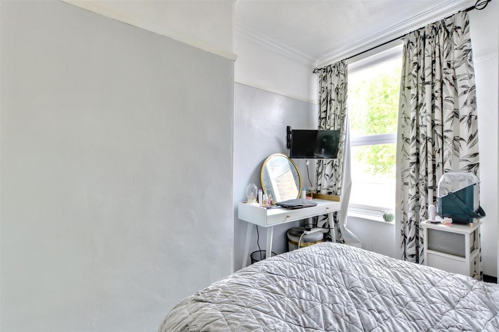 Bedroom 2 2.jpeg