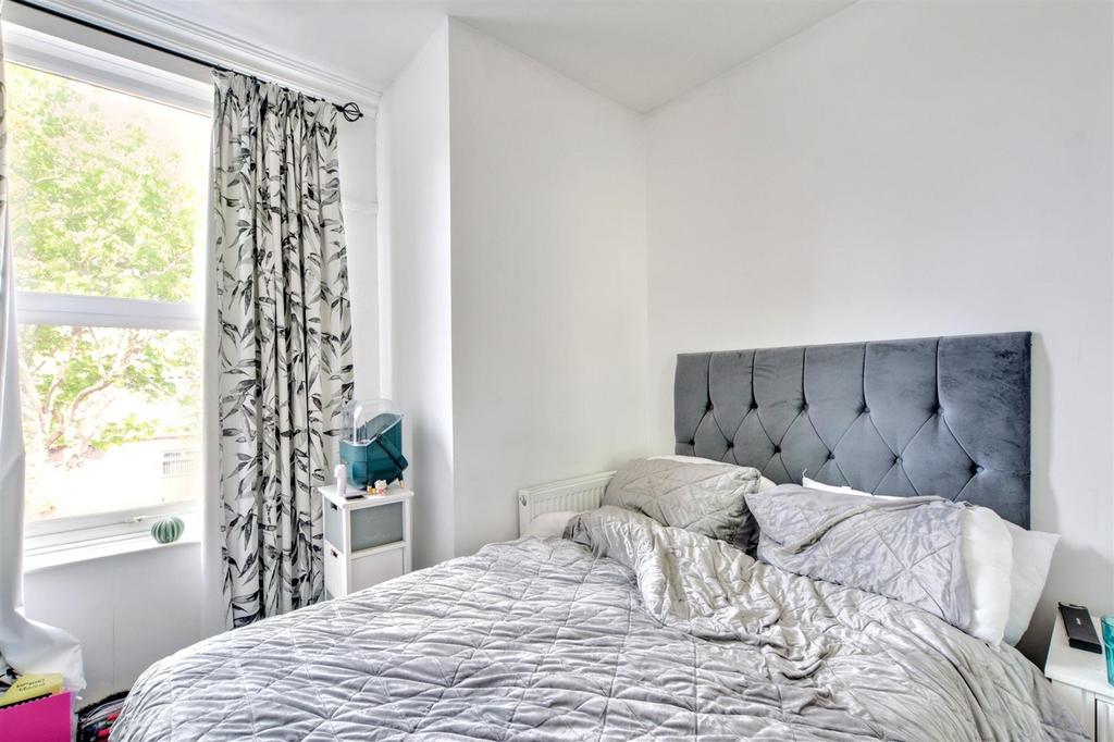 Bedroom 2 1.jpeg