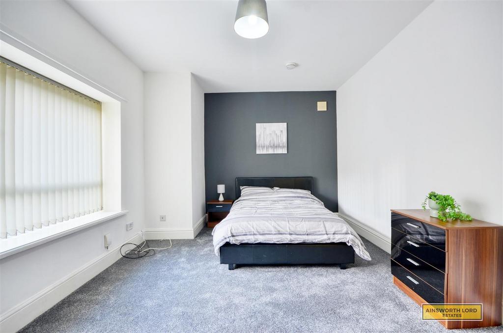 Furnished room
