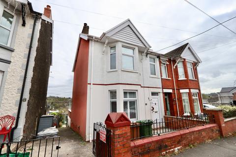 Lilian Road, Blackwood, NP12