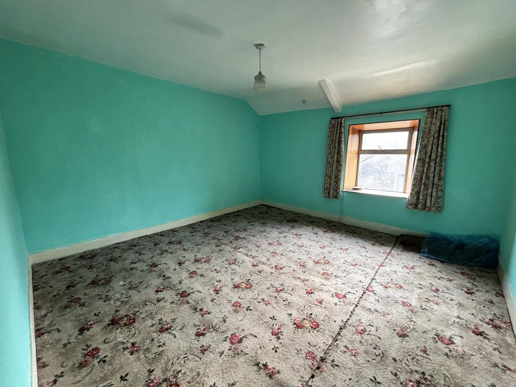 Rear Bedroom