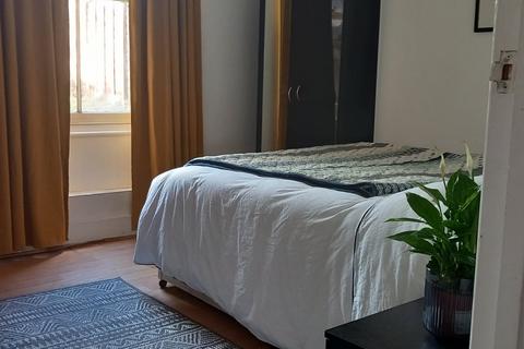 1 bedroom ground floor flat to rent, Freegrove Road, London, N7 9JN