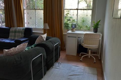 1 bedroom ground floor flat to rent, Freegrove Road, London, N7 9JN