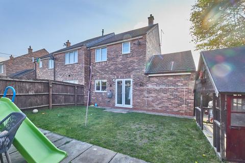 3 bedroom townhouse for sale, Knitters Close, Barwell, Leicester