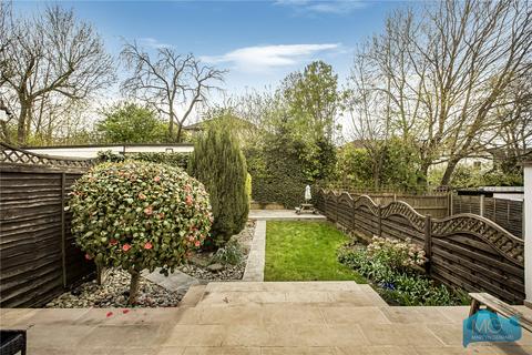 undefined, Hutton Grove, London, N12