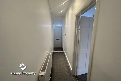 3 bedroom detached house to rent, St. Pauls Road, Luton, LU1