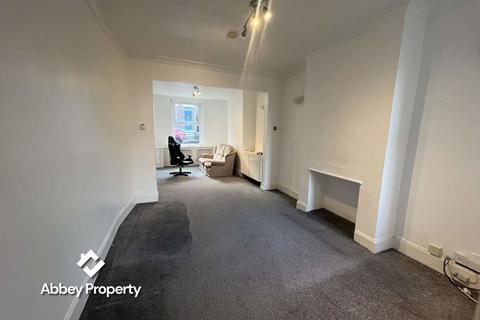 3 bedroom detached house to rent, St. Pauls Road, Luton, LU1