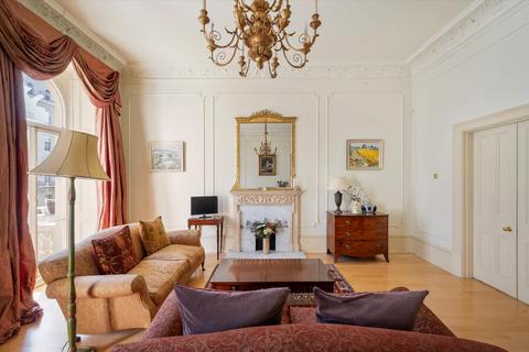 Queen's Gate Terrace, South Kensington SW7