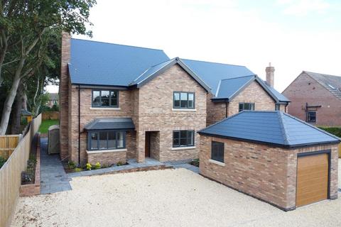 5 bedroom detached house for sale, Birch House, Riplingham Road, Skidby