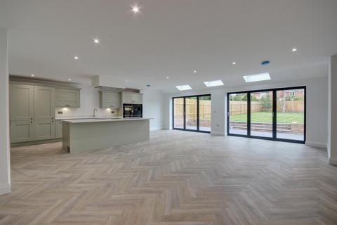 5 bedroom detached house for sale, Birch House, Riplingham Road, Skidby