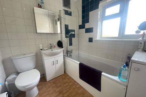 95 Taunton Vale, Gravesend, DA12 5QZ