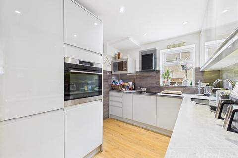3 Grenville Road, New Addington, Croydon, CR0 0NZ