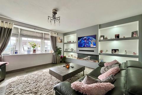 3 bedroom semi-detached house for sale, Harcourt Avenue, Bradford BD13