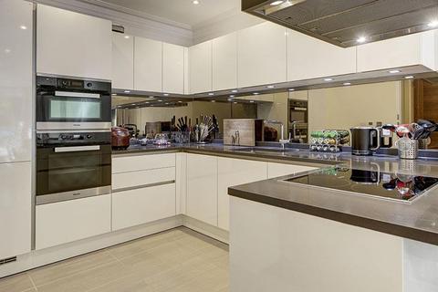 2 bedroom apartment for sale, West Heath Place, NW11