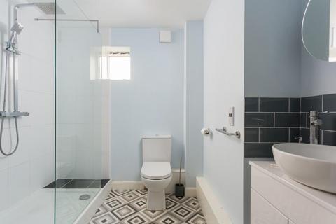 2 bedroom apartment to rent, Regent Street, York