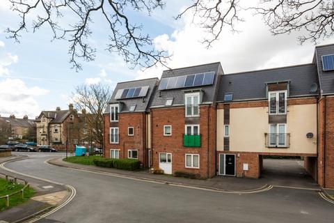 2 bedroom apartment to rent, Regent Street, York