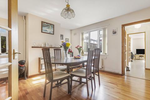 4 bedroom semi-detached house for sale, Bucknell Road, Bicester, OX26