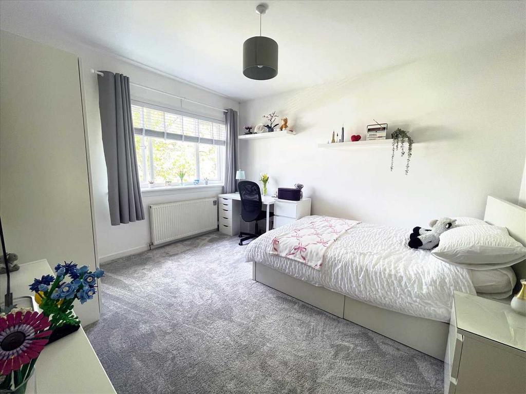 Bedroom Two (1)