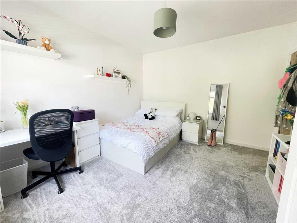 Bedroom Two (2)