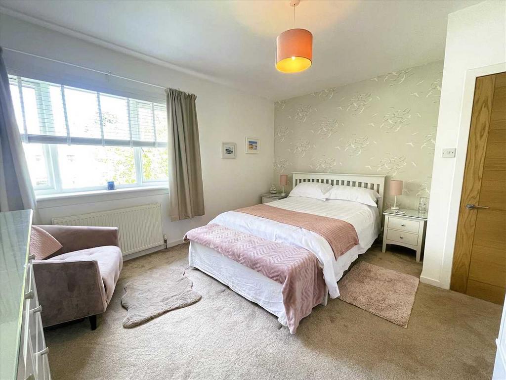 Bedroom One (2)