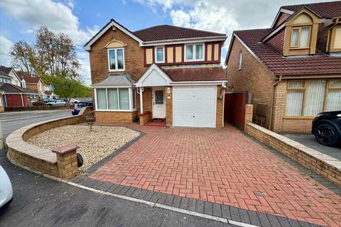 15 Parc Afon, Tonypandy, CF40 1JP