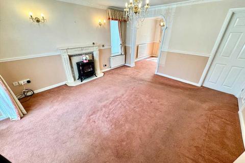 15 Parc Afon, Tonypandy, CF40 1JP