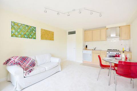 1 bedroom flat for sale, Barchester Close, Hanwell, London, W7