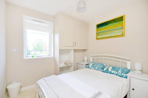 1 bedroom flat for sale, Barchester Close, Hanwell, London, W7
