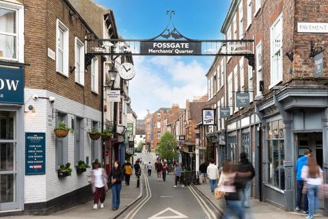 Property for sale, 47 Fossgate, York, YO1 9TF
