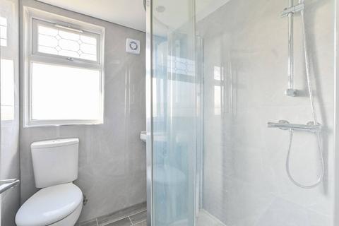 4 bedroom terraced house to rent, Whitton Avenue East, UB6, Perivale, Greenford, UB6