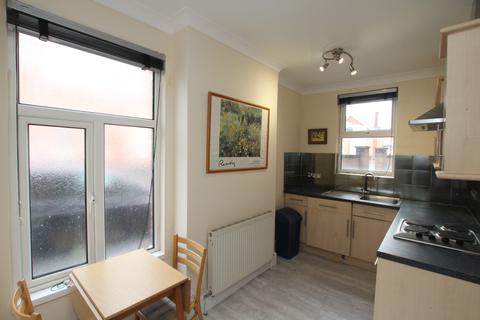 Studio to rent, 14 Euclid Street, Swindon, SN1