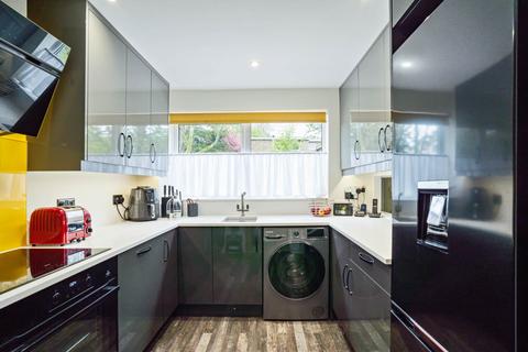 4 Margeholes, Watford, WD19 5AP