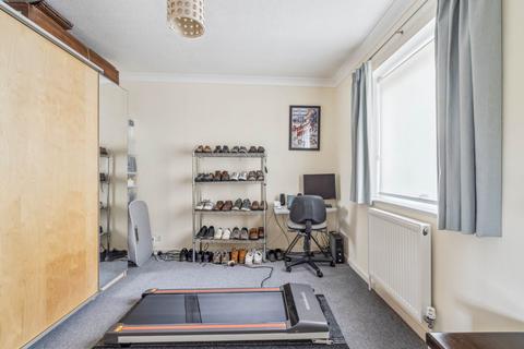 4 Margeholes, Watford, WD19 5AP